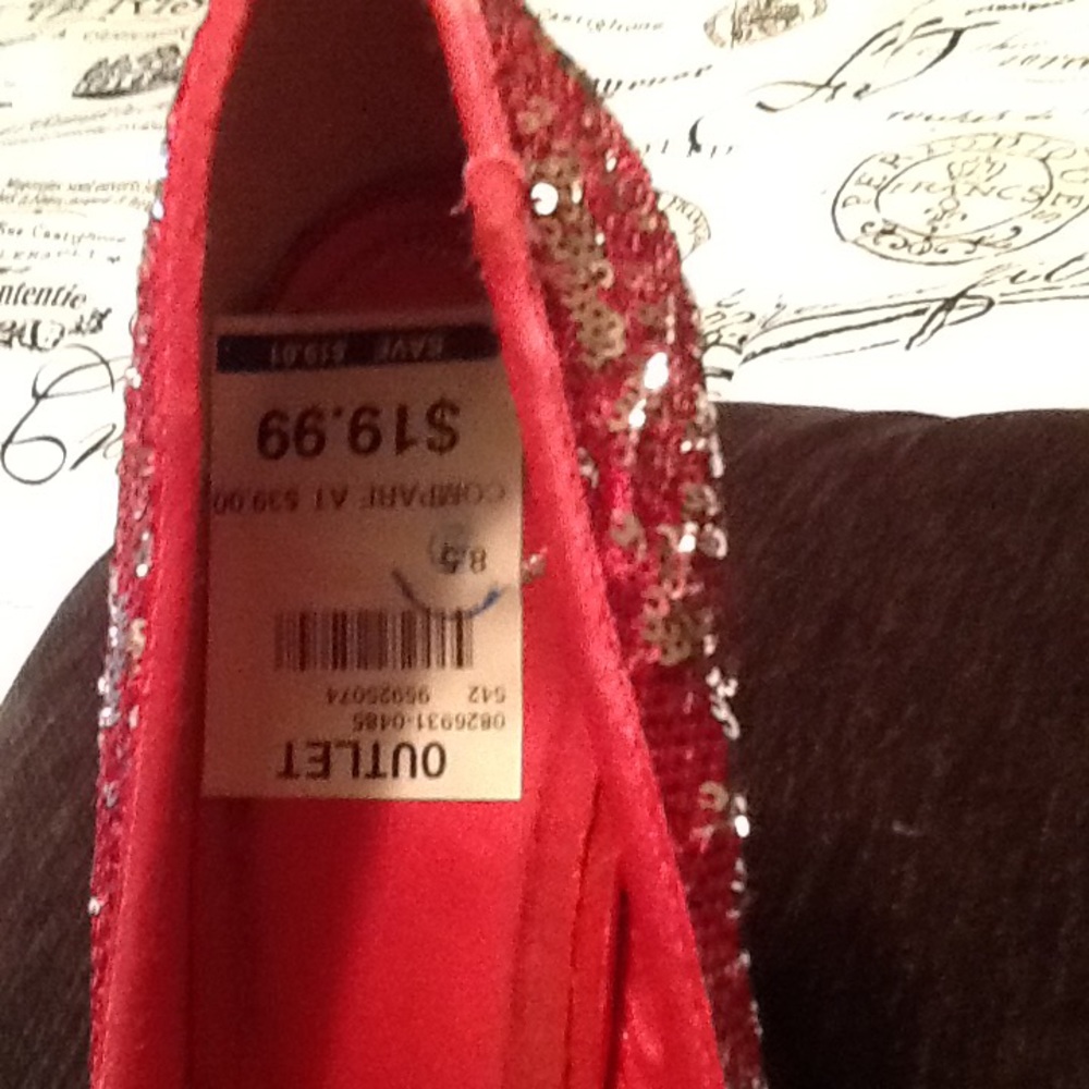 Pink & Silver Heels - Picture 4 of 4